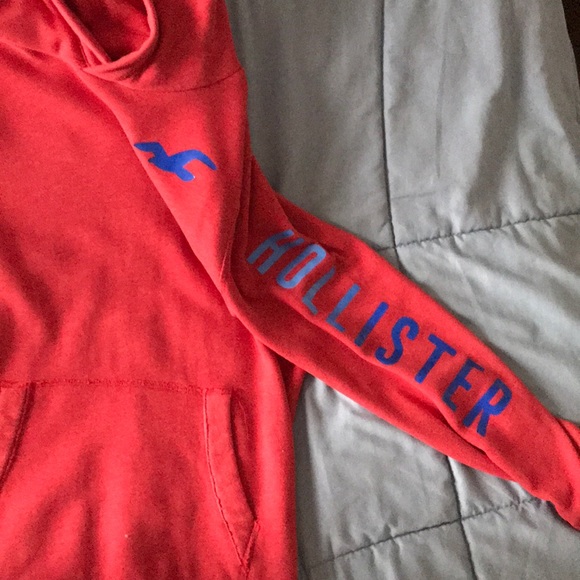 Hollister Hoodie - Picture 2 of 3